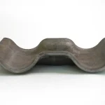 نمای مورب از سطح منحنی واشر دو لوله فلزی